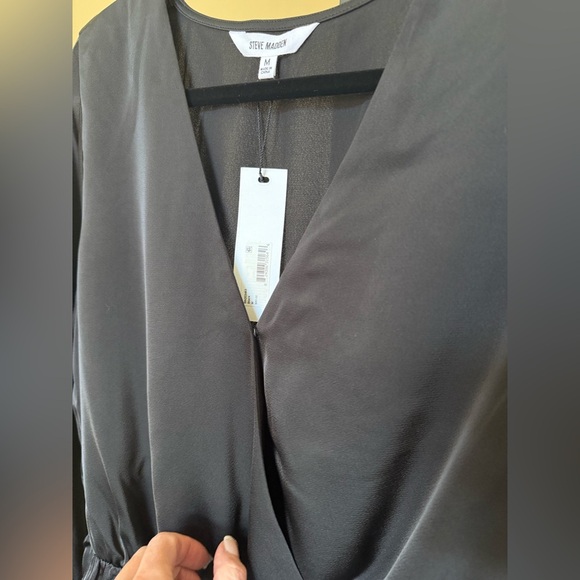 Steve Madden Farrah Long Sleeve Charmeuse Black Romper Women’s Medium - Picture 7 of 8